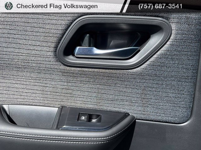 Used 2023 Nissan Rogue SV AWD/4WD image 24