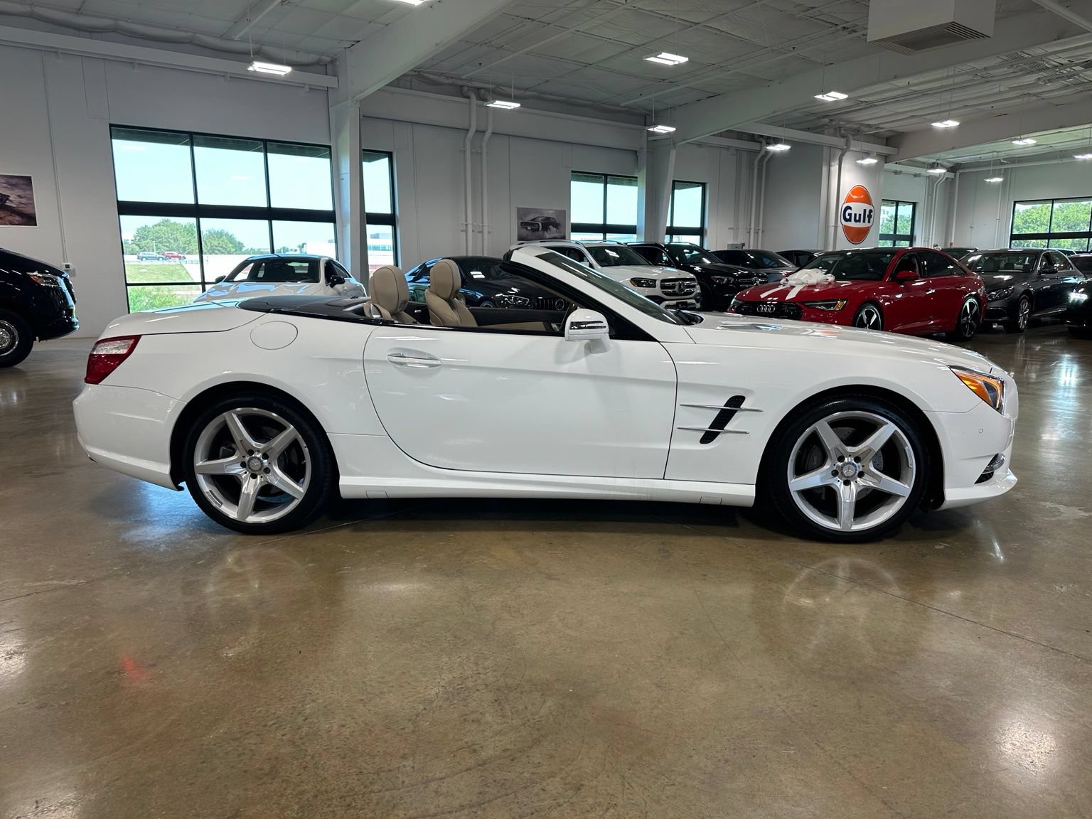 Used 2016 Mercedes-Benz SL 550 image 16