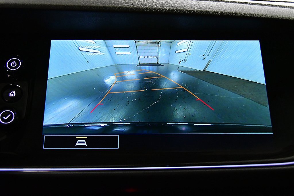 Used 2023 Buick Envision Essence image 21