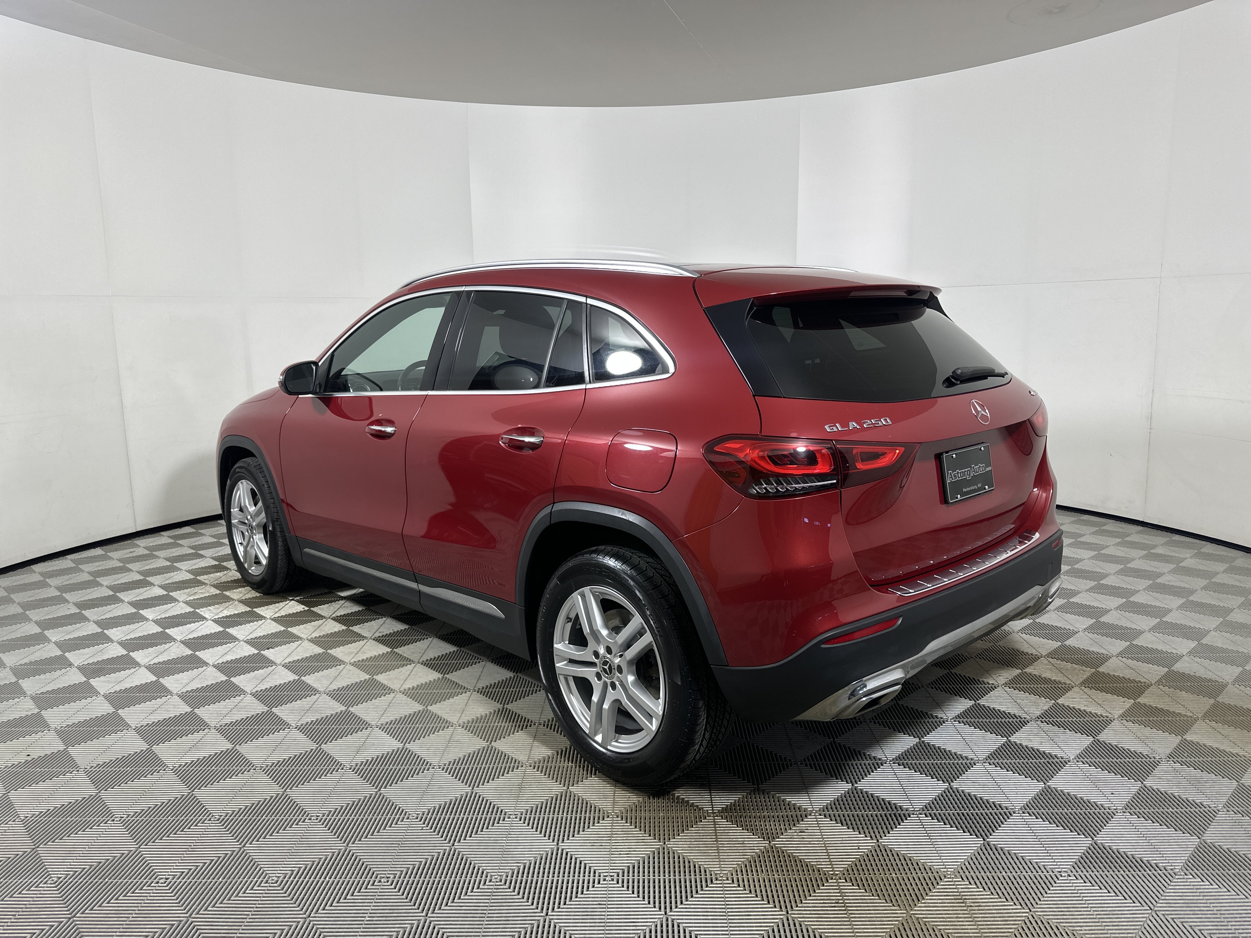 Used 2021 Mercedes-Benz GLA 250 4MATIC image 5