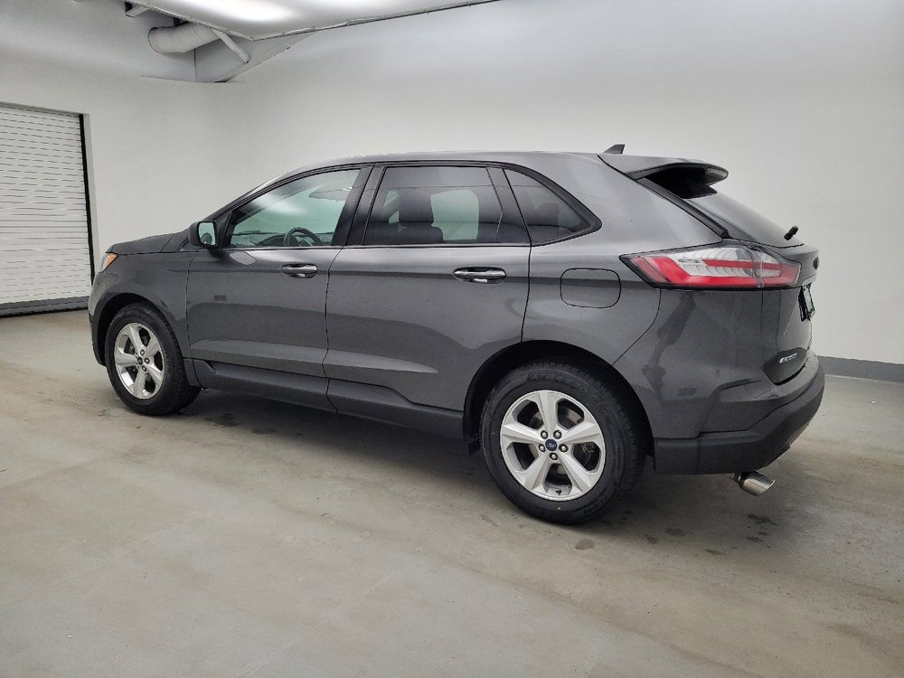 Used 2020 Ford Edge SE image 3