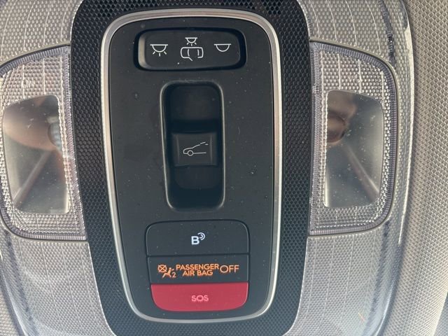 Used 2024 Hyundai Kona Limited image 31
