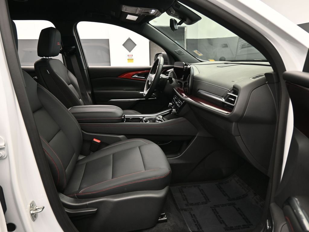 Used 2024 Chevrolet Traverse Z71 w/ Enhanced Driving Package image 57