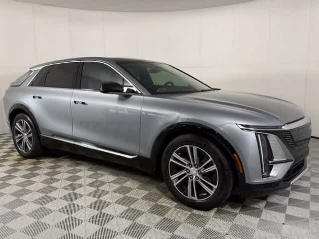 Used 2024 Cadillac Lyriq Luxury RWD image 11