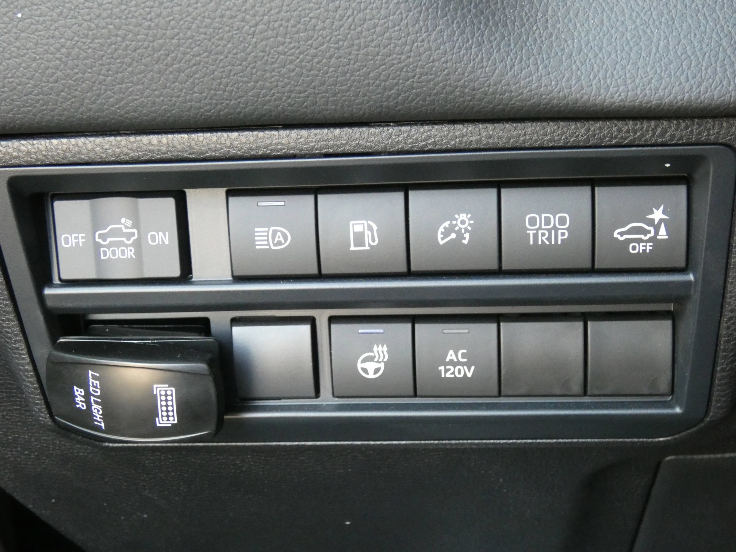 Used 2024 Toyota Tundra Limited w/ TRD Off-Road Package AWD/4WD image 82