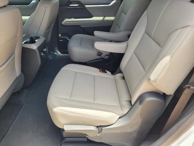 New 2026 GMC Acadia Elevation w/ Elevation Premium Package FWD image 24