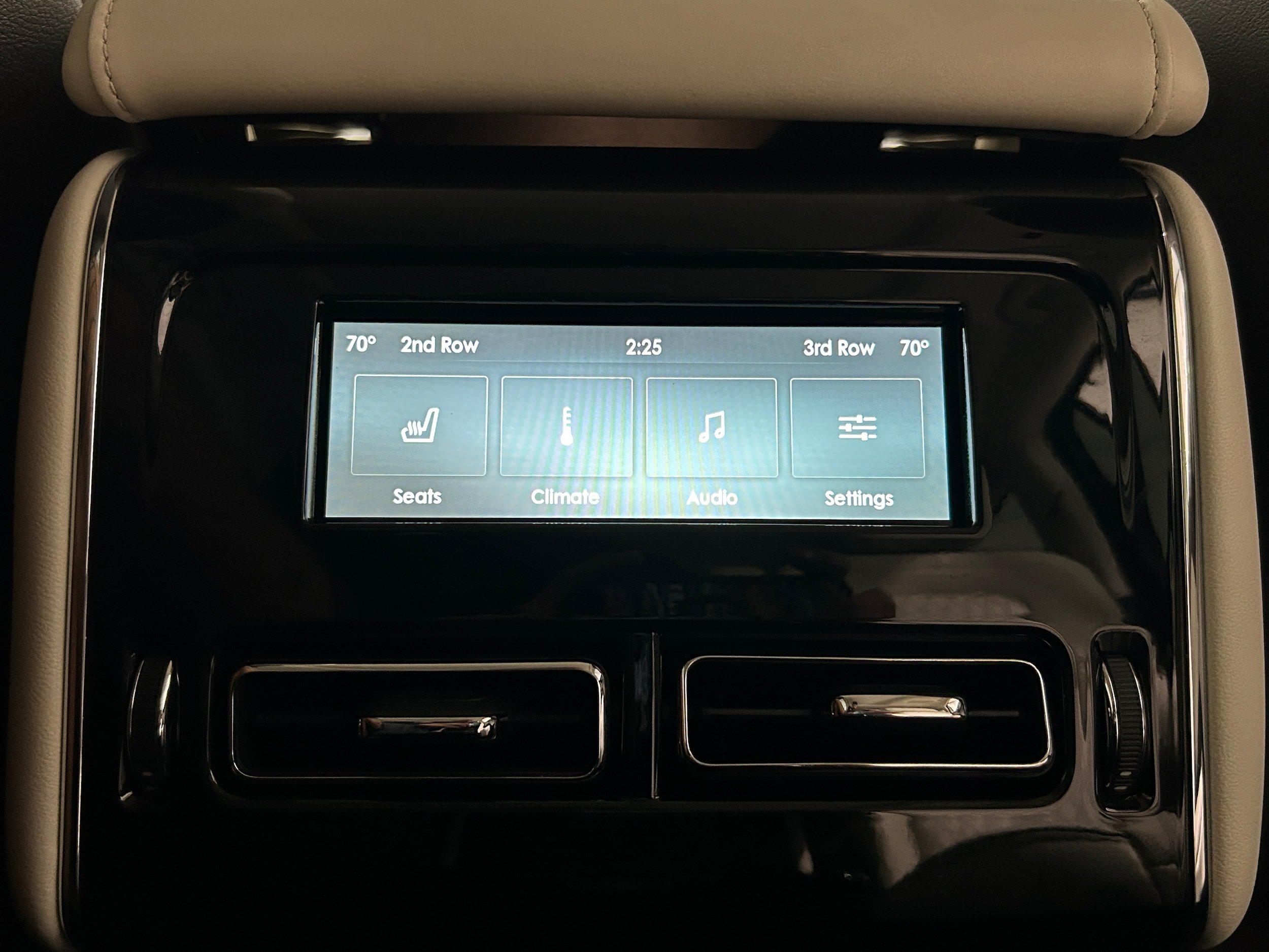 Used 2020 Lincoln Aviator Black Label w/ Dynamic Handling Package AWD/4WD image 31