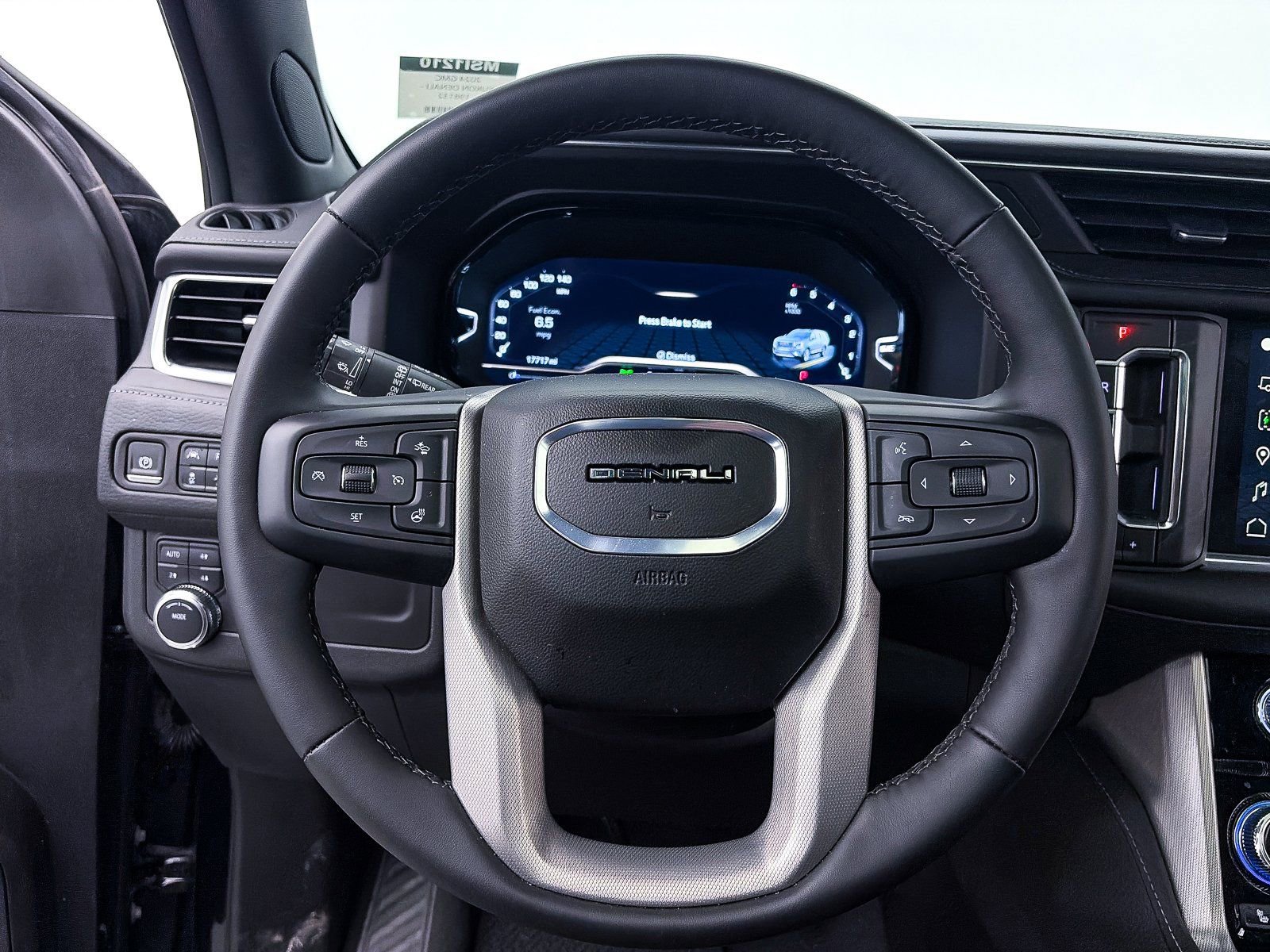 Used 2024 GMC Yukon Denali AWD/4WD image 42