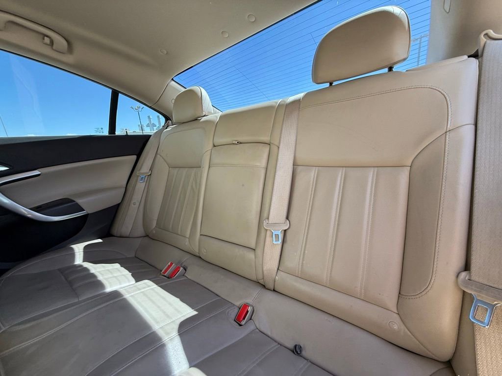 Used 2016 Buick Regal image 7