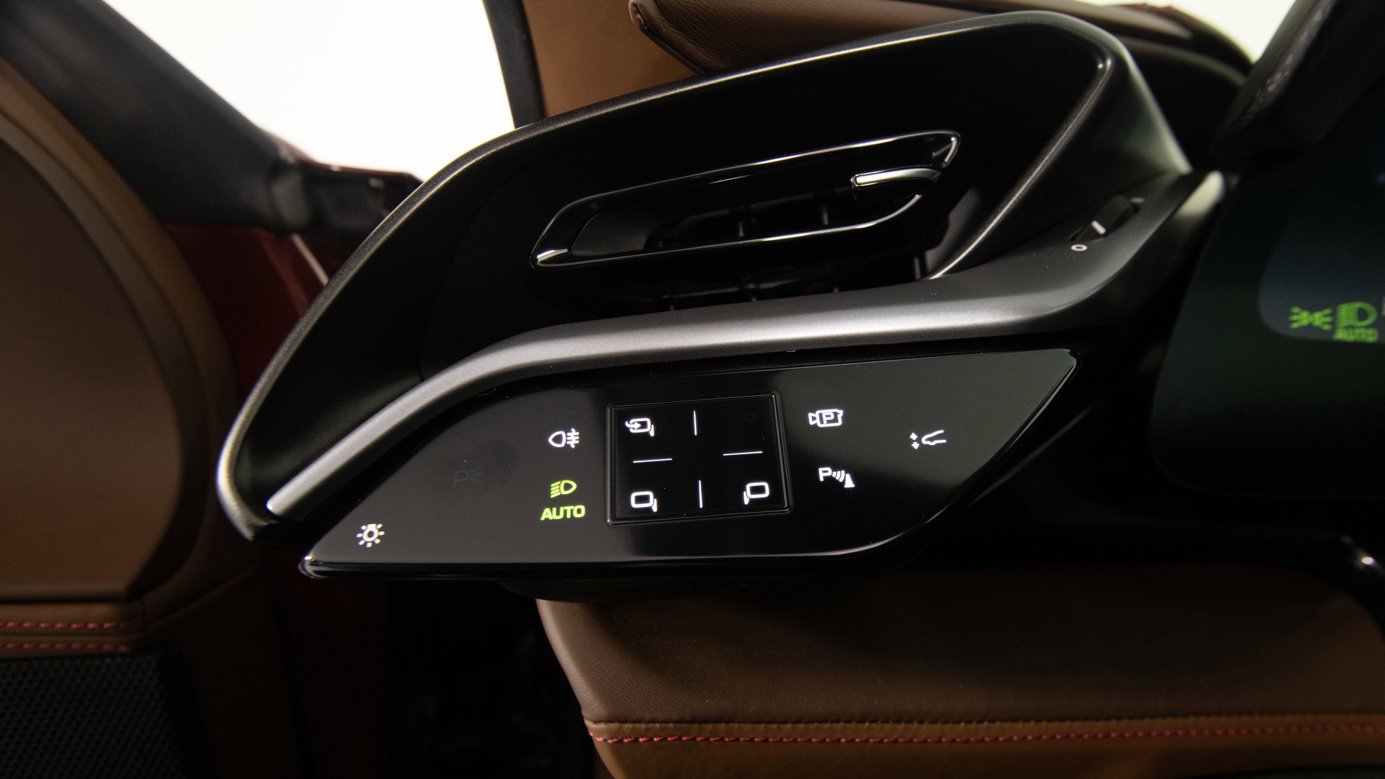 Certified 2025 Ferrari SF90 Spider image 40