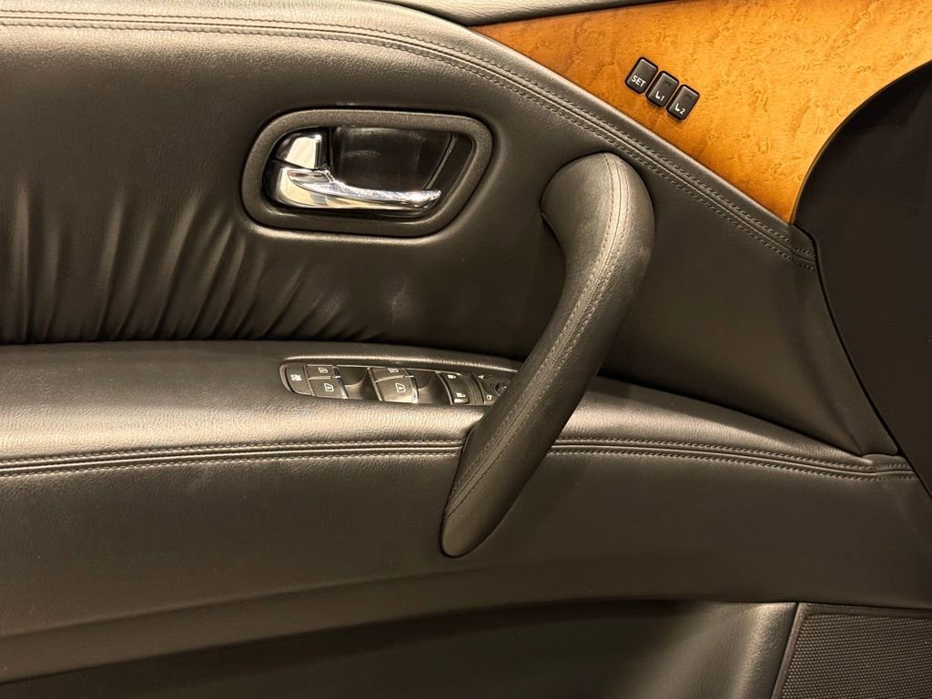 Used 2014 INFINITI QX80 4WD w/ Theater Package image 15