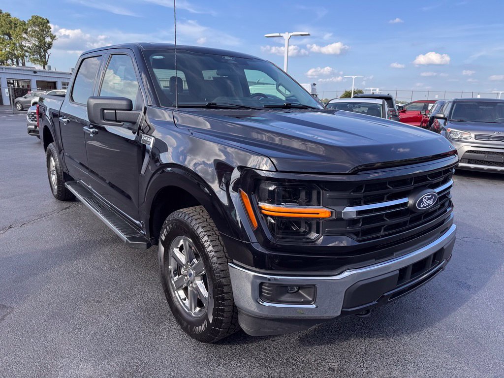 Used 2025 Ford F150 XLT w/ Equipment Group 301A Standard AWD/4WD image 7