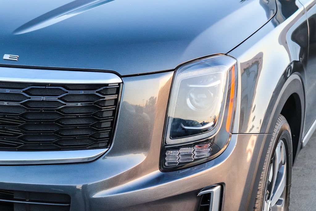 Used 2022 Kia Telluride S FWD image 5