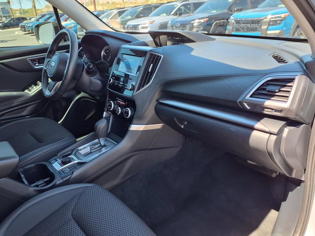Certified 2023 Subaru Forester Premium AWD/4WD image 17