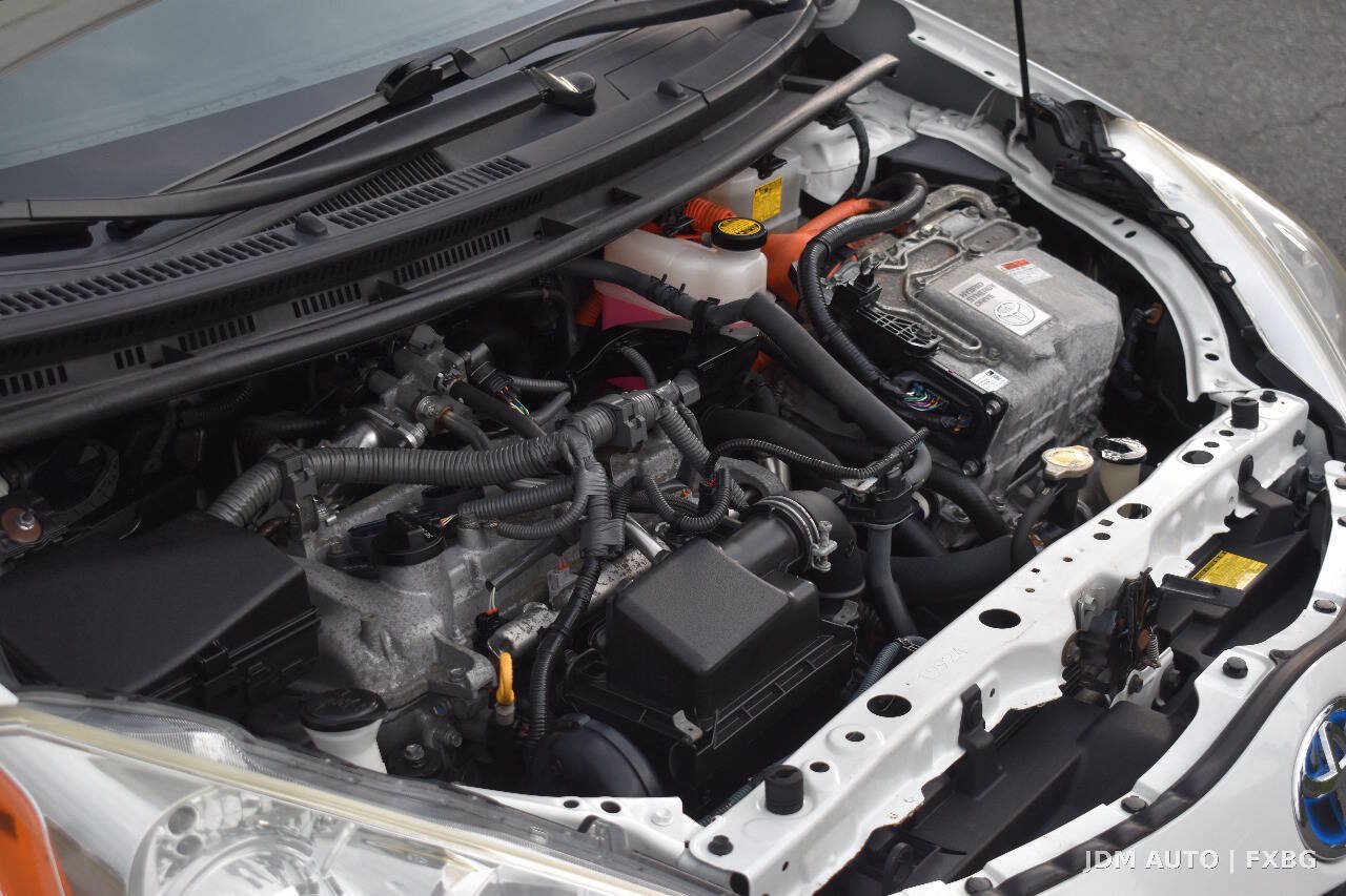 Used 2012 Toyota Prius C Three FWD image 33