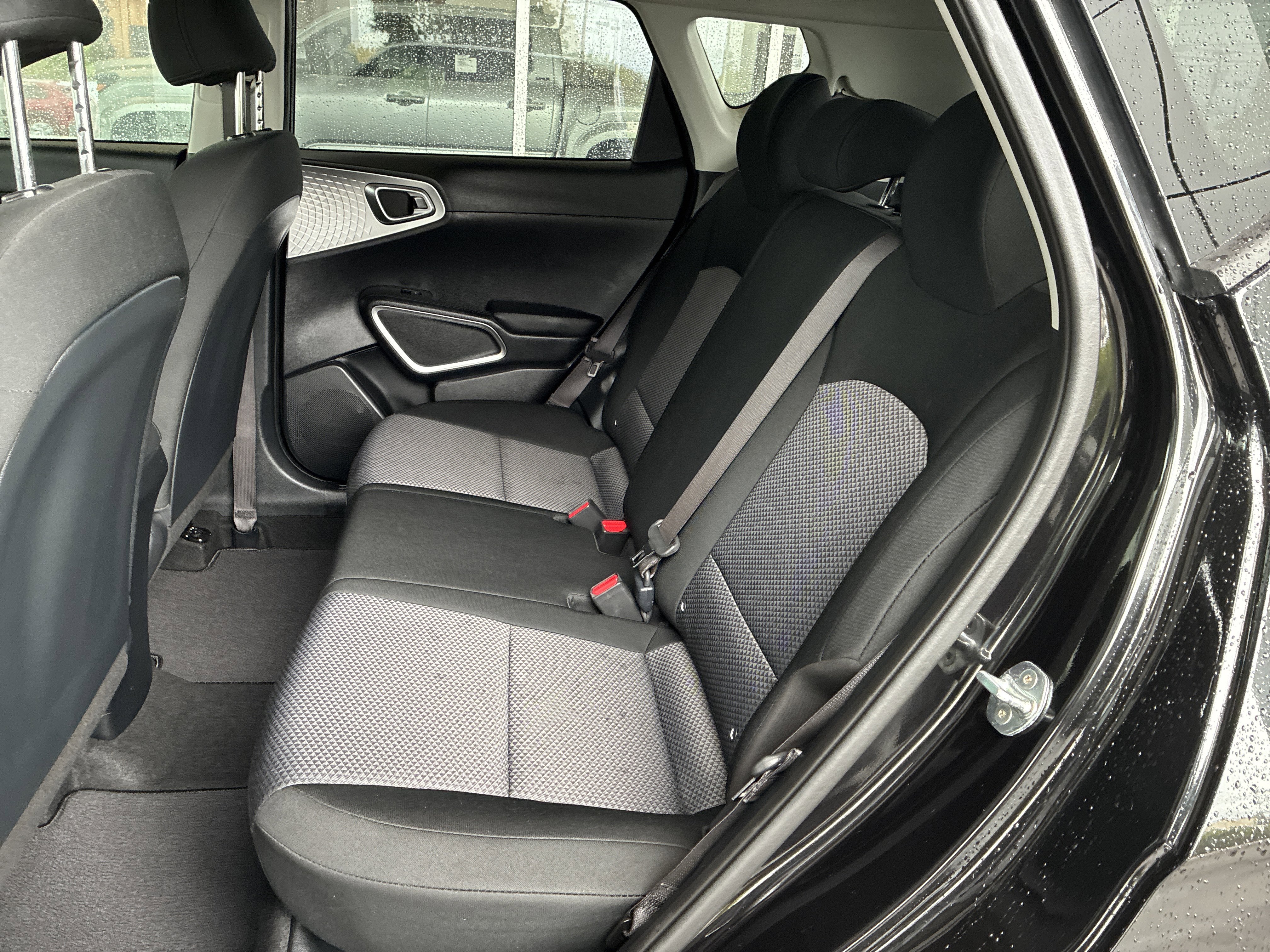 Used 2023 Kia Soul LX w/ LX Technology Package image 14