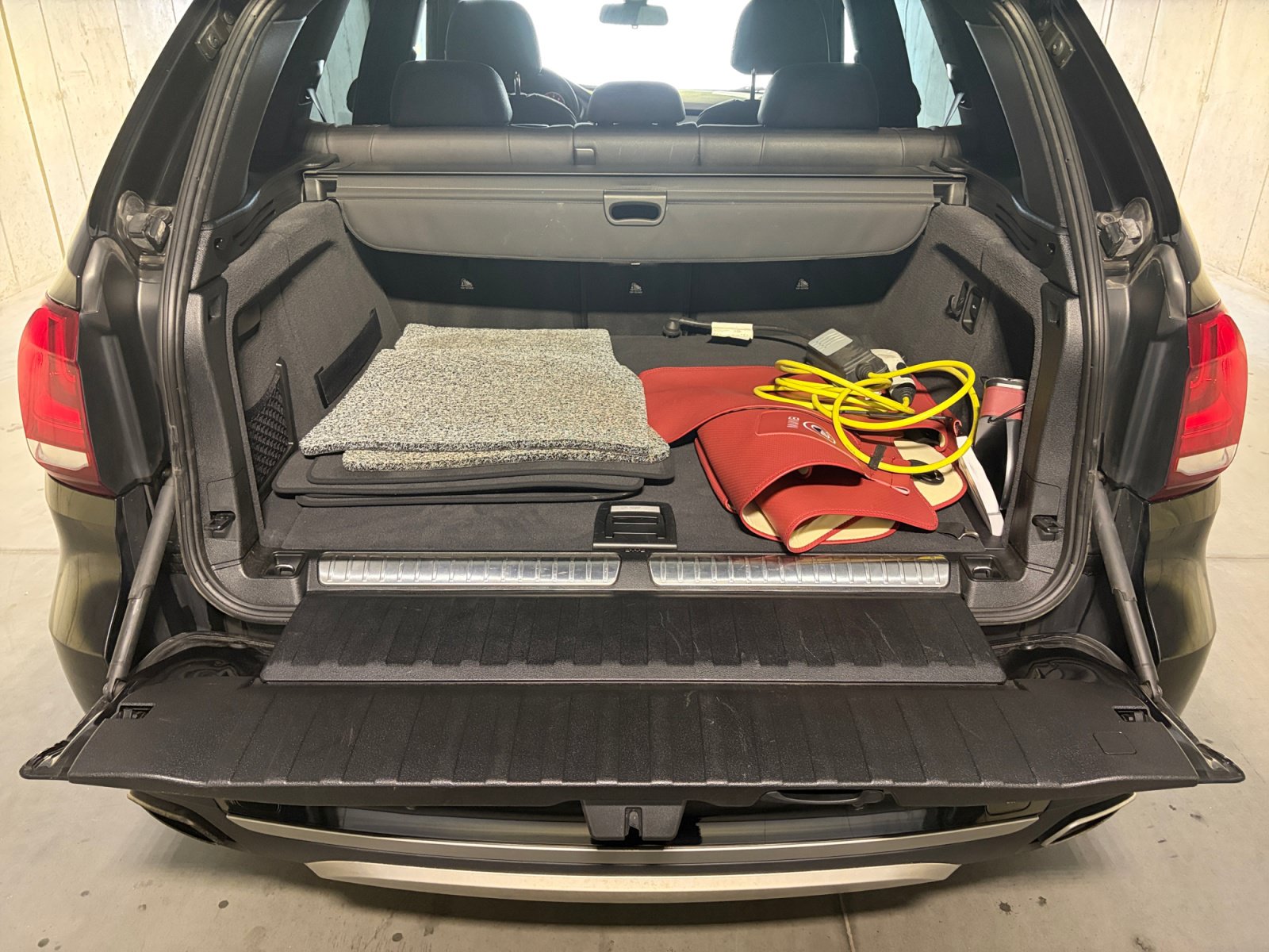 Used 2018 BMW X5 xDrive40e AWD/4WD image 26