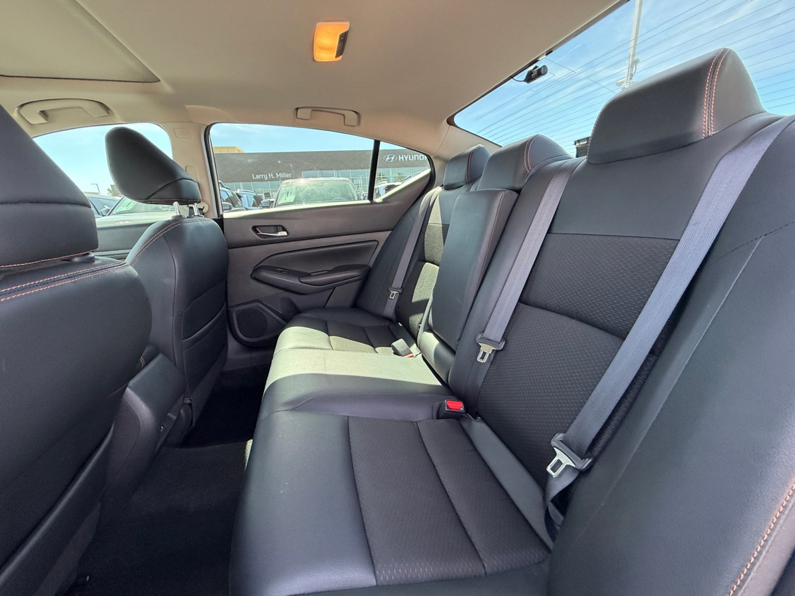 Used 2019 Nissan Altima 2.5 SR w/ SR Premium Package image 17