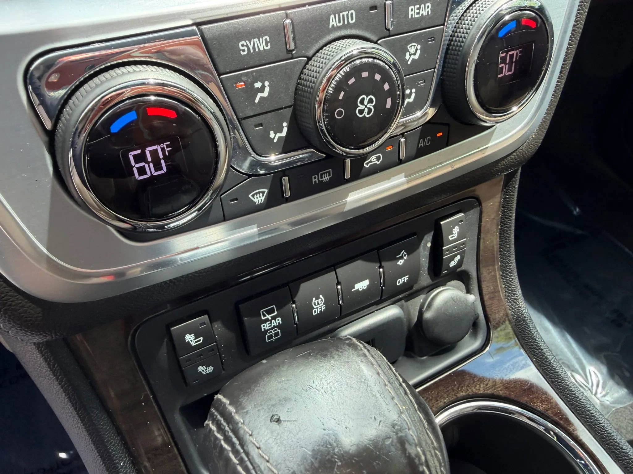 Used 2015 GMC Acadia SLT AWD/4WD image 33