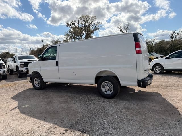New 2026 Chevrolet Express 2500 w/ Driver Convenience Package RWD image 7