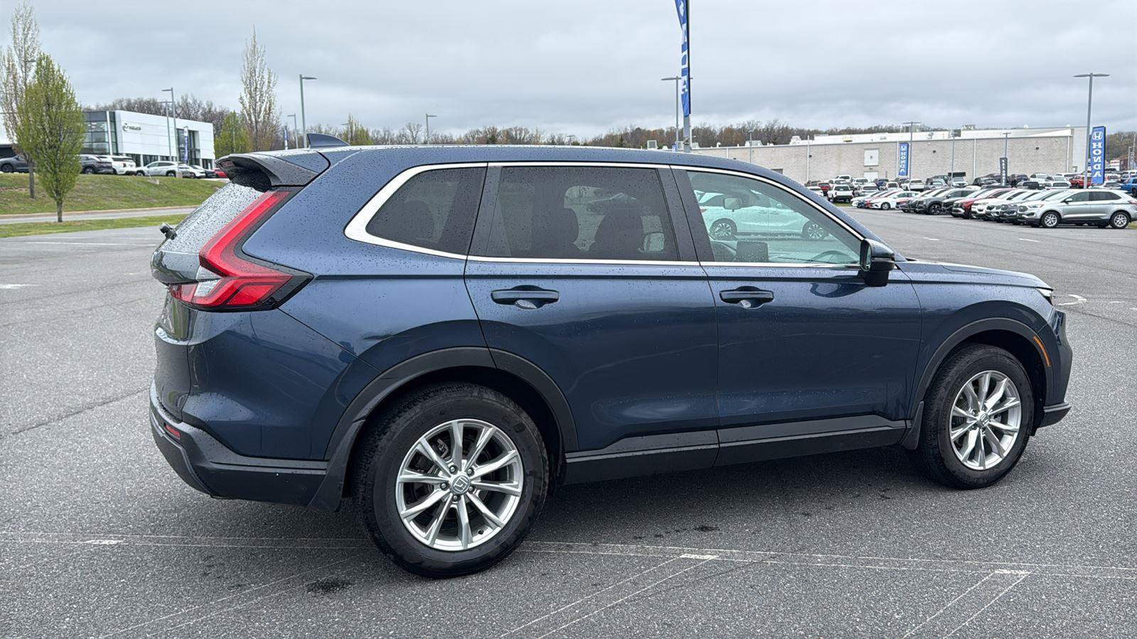 Used 2023 Honda CR-V EX image 5