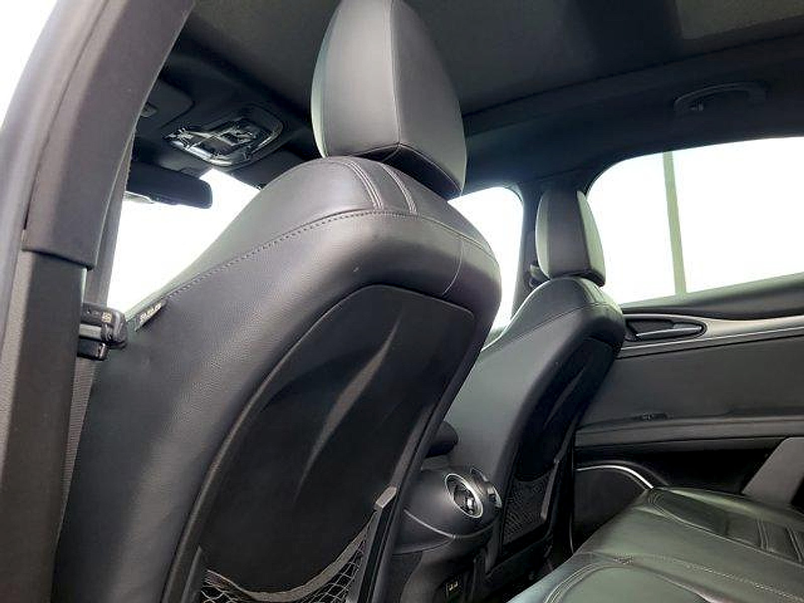 Used 2018 Alfa Romeo Stelvio Ti Sport AWD/4WD image 13