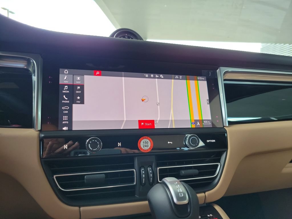 New 2026 Porsche Macan AWD/4WD image 27