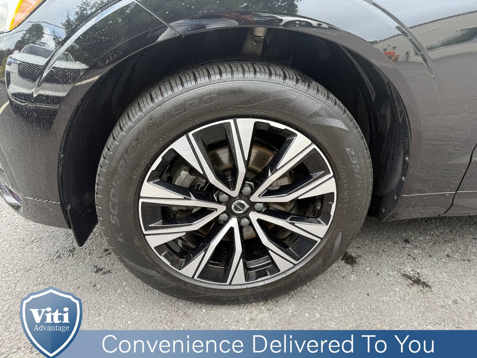 Certified 2024 Volvo XC60 B5 Core w/ Protection Package Premier image 12