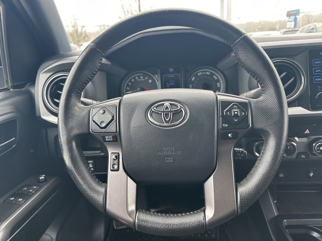 Used 2017 Toyota Tacoma TRD Off-Road w/ Tow Package AWD/4WD image 21