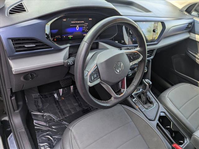 Used 2024 Volkswagen Taos SE image 11