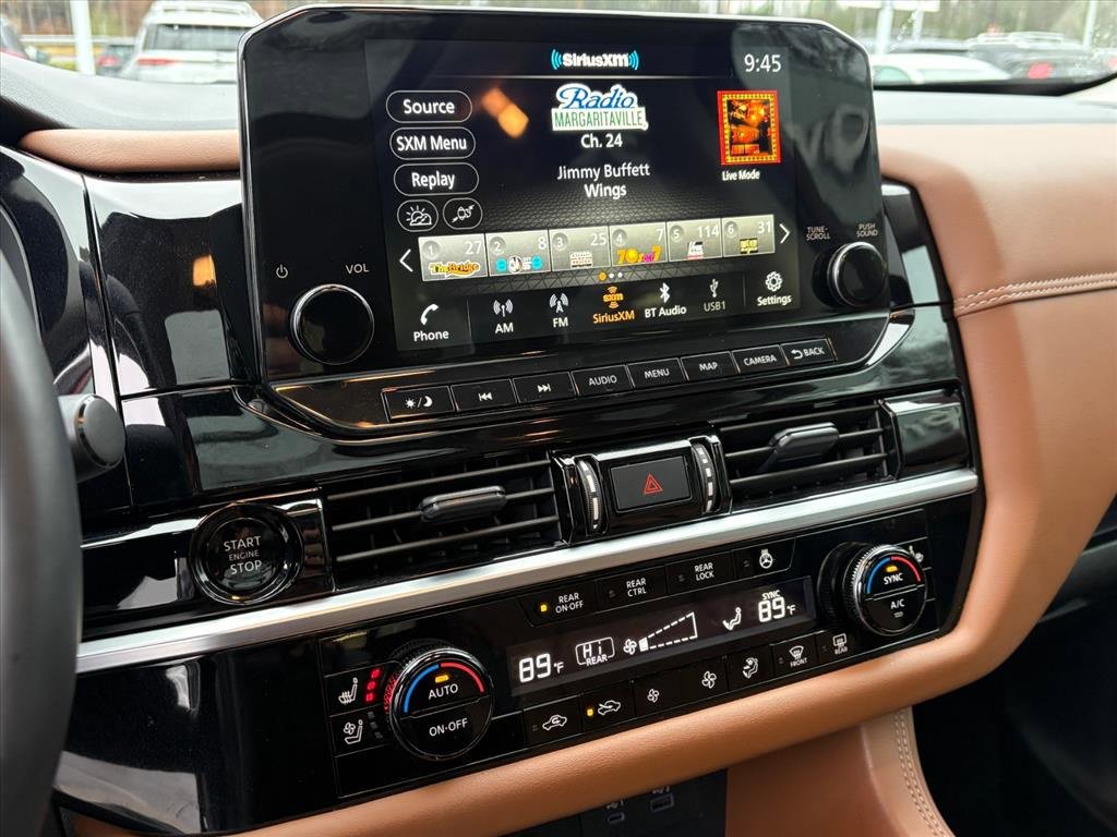 Used 2025 Nissan Pathfinder Platinum image 12