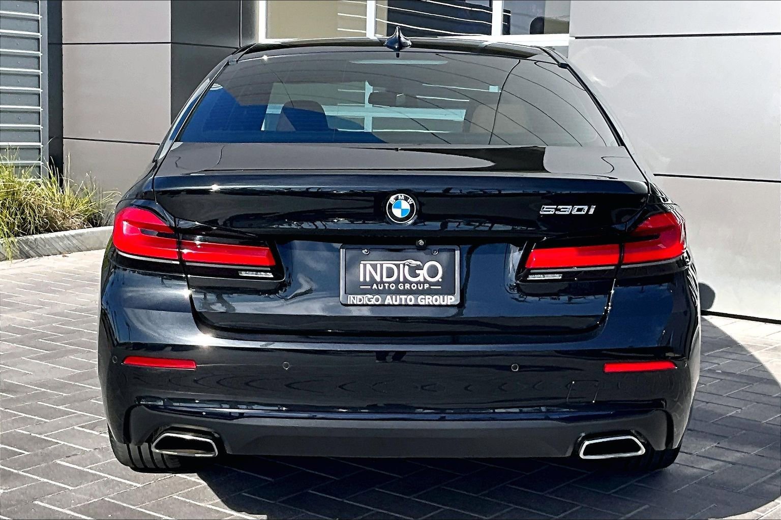 Used 2023 BMW 530i w/ Convenience Package image 4