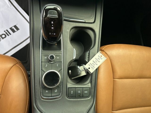 Used 2021 Cadillac XT4 Premium Luxury image 17