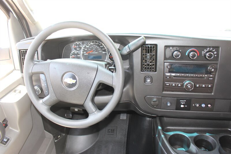 Used 2016 Chevrolet Express 3500 LT w/ LT Preferred Equipment Group RWD image 18