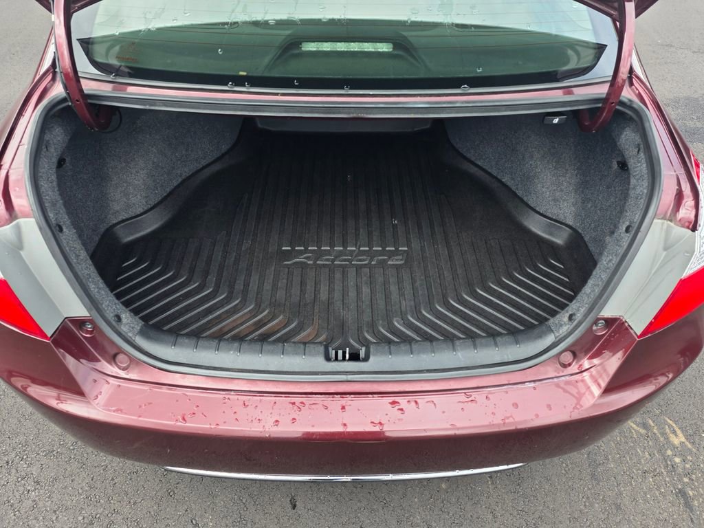 Used 2013 Honda Accord Sport image 14