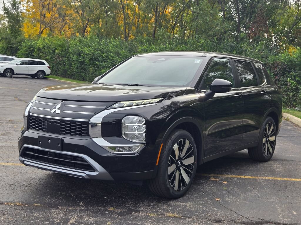 New 2027 Mitsubishi Outlander SE AWD/4WD image 3