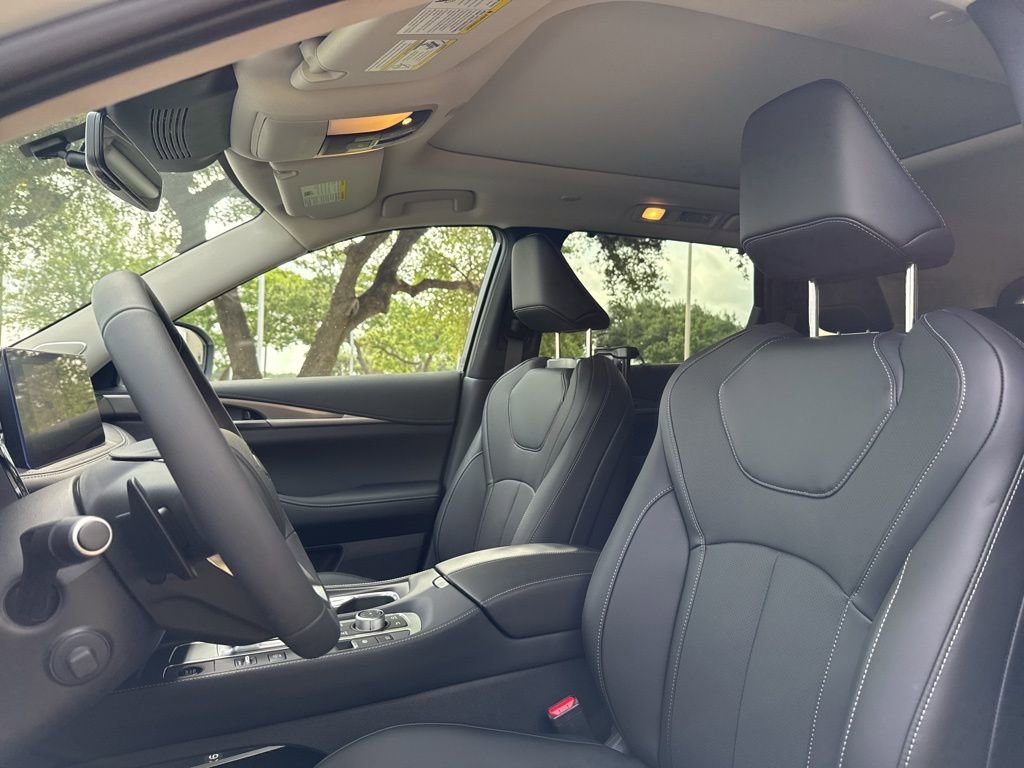 New 2026 INFINITI QX60 Luxe w/ Family Package AWD/4WD image 28