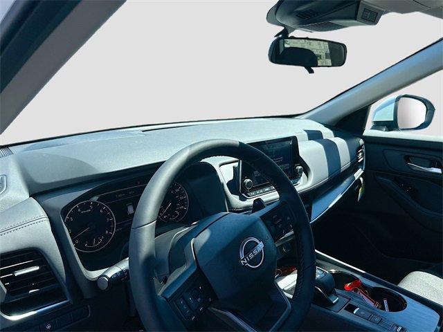 New 2026 Nissan Rogue SV image 4