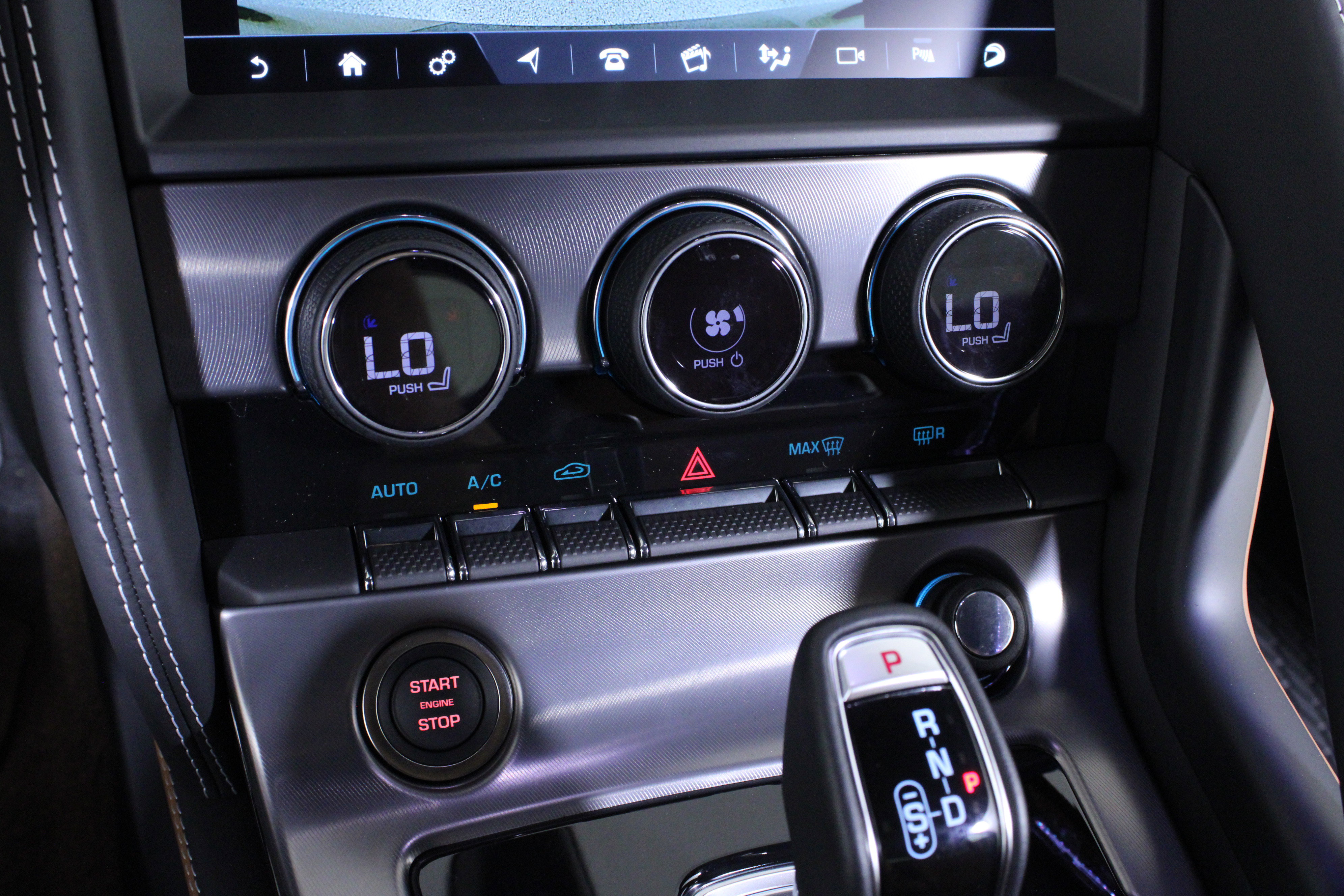 New 2024 Jaguar F-TYPE R image 29