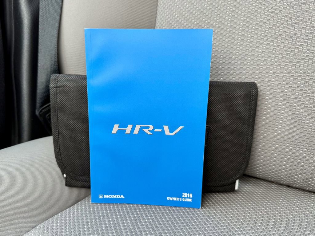 Used 2016 Honda HR-V LX image 27