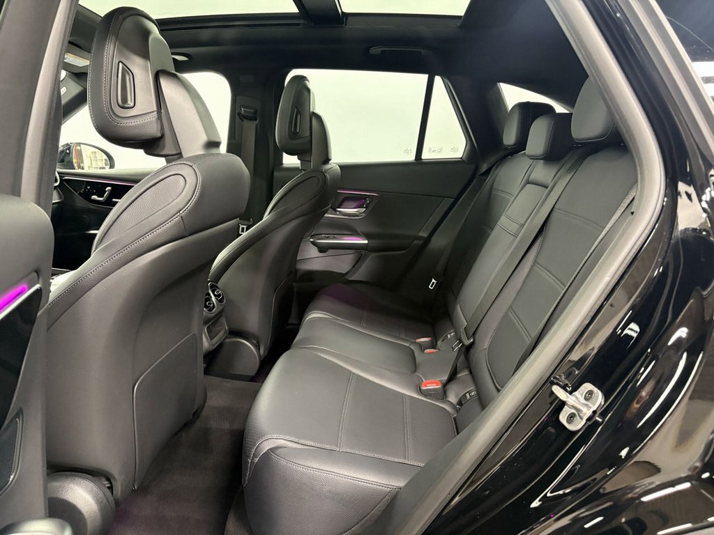 Certified 2025 Mercedes-Benz GLC 300 4MATIC image 23