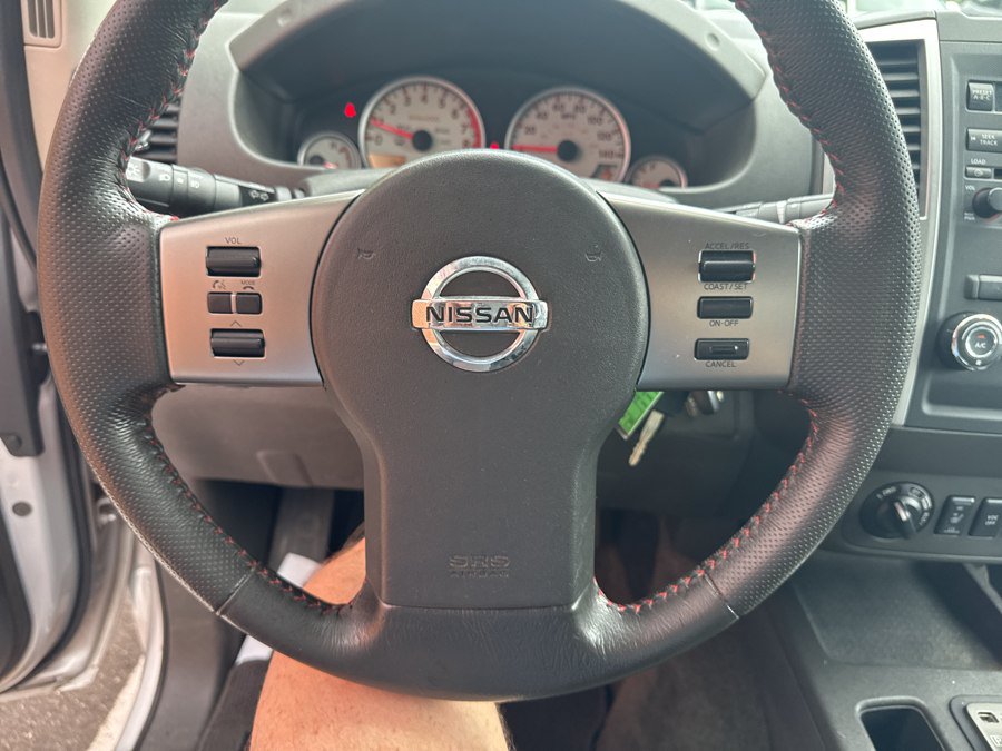 Used 2011 Nissan Frontier PRO-4X w/ Pro-4x Luxury Pkg AWD/4WD image 30