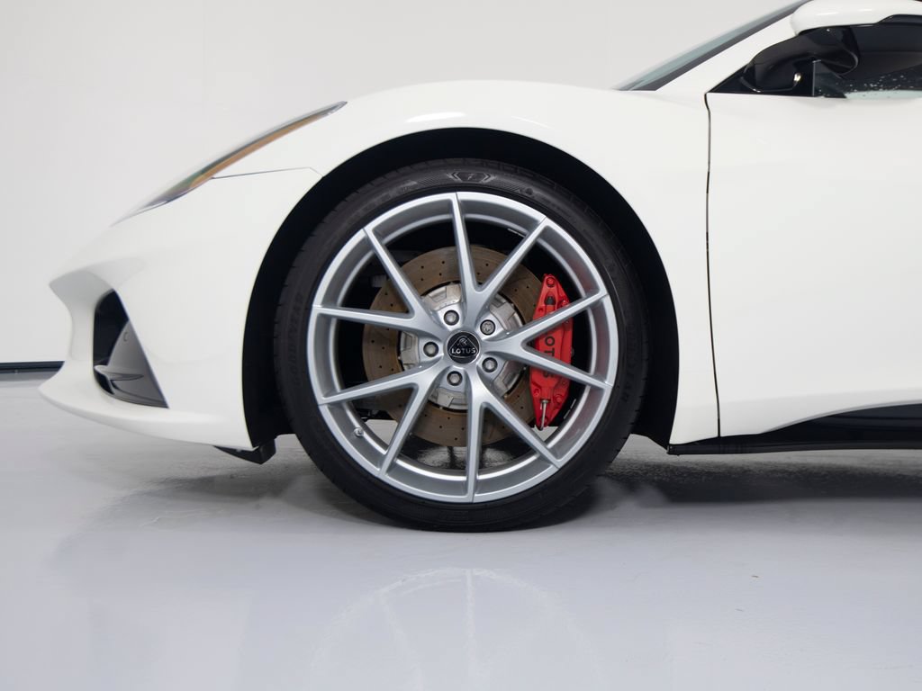 Used 2025 Lotus Emira RWD image 9