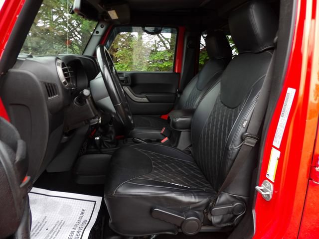 Used 2015 Jeep Wrangler Unlimited Sport AWD/4WD image 14