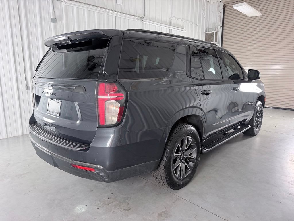 Used 2022 Chevrolet Tahoe Z71 w/ Luxury Package AWD/4WD image 5