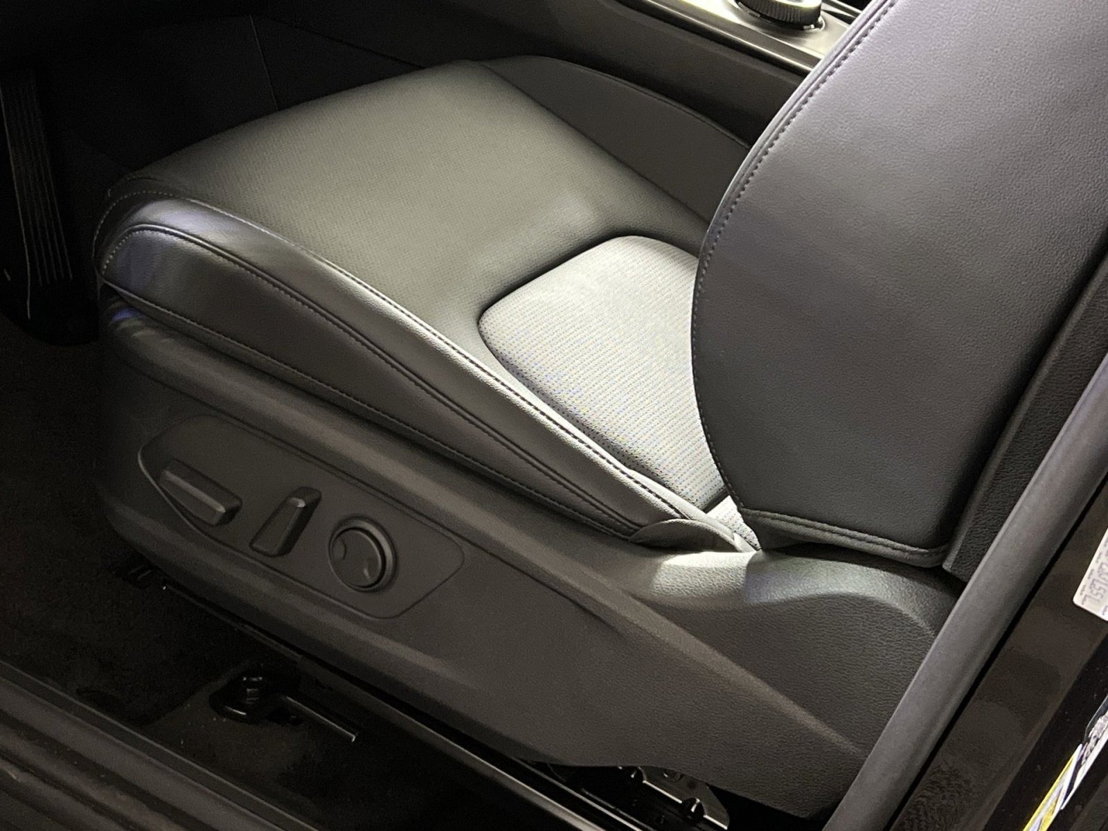 New 2026 Kia Sportage EX image 12