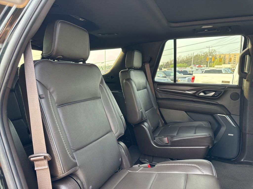 Used 2024 GMC Yukon Denali RWD image 27