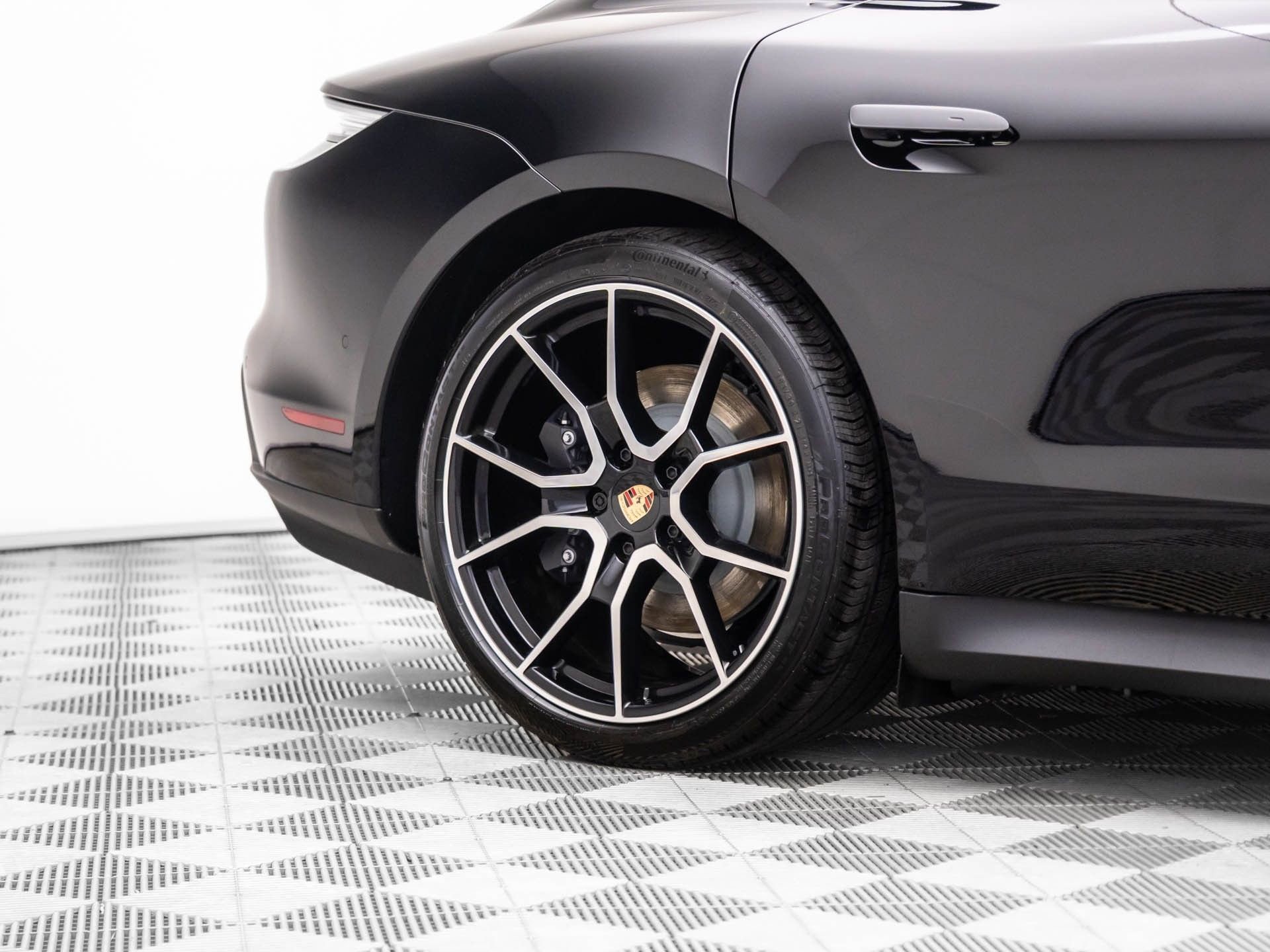 New 2026 Porsche Taycan image 35