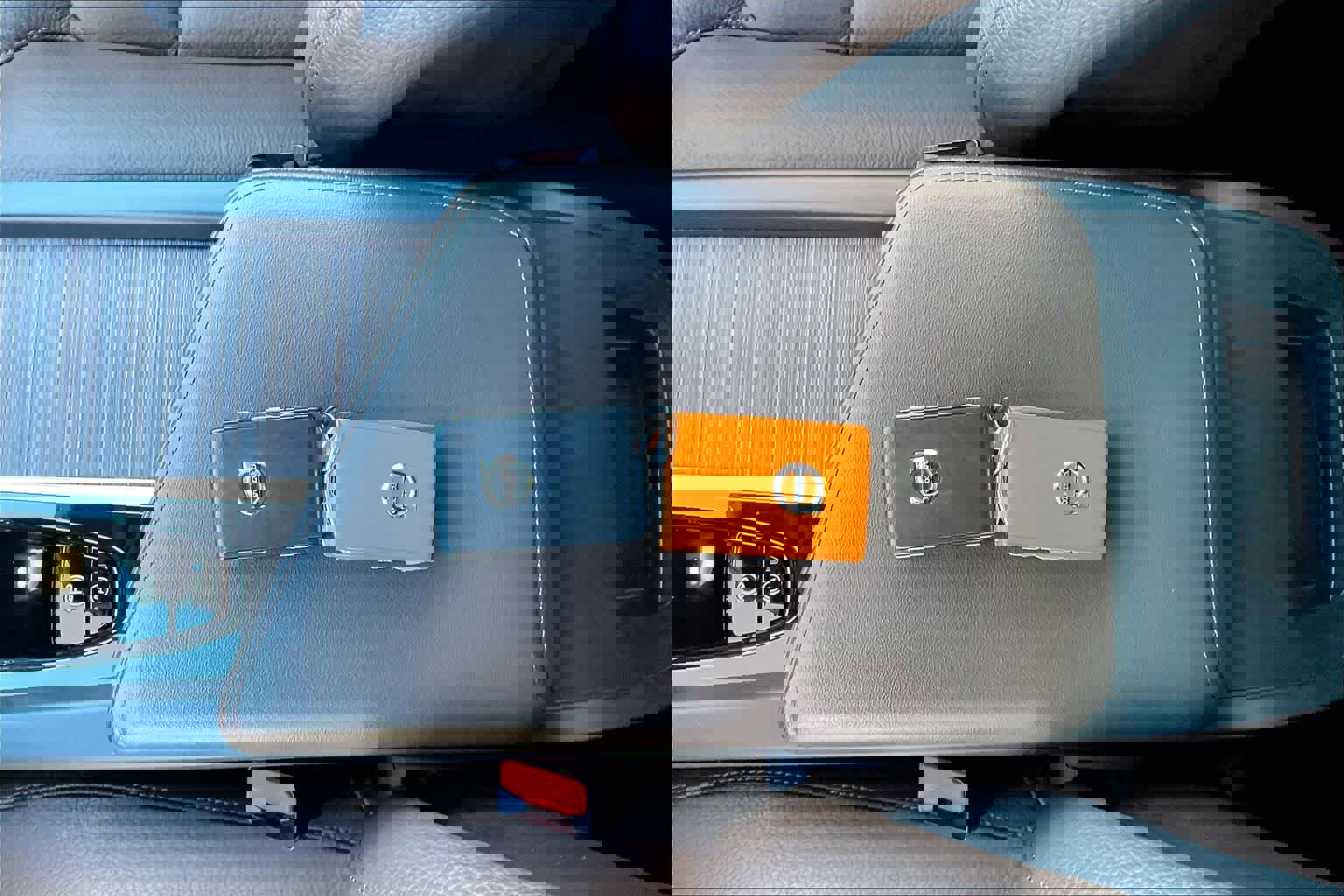 Used 2023 Volvo XC60 T8 Plus image 14