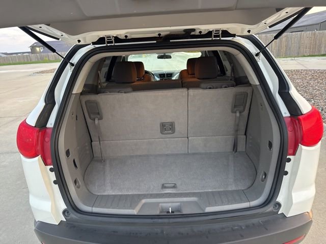 Used 2011 Chevrolet Traverse LS AWD/4WD image 15